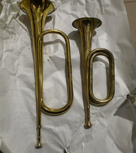 全新！全新！正品 黄铜材质冲锋号老式大步号...