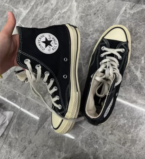 匡威37.5高帮 穿过两次 几乎无瑕疵 专...