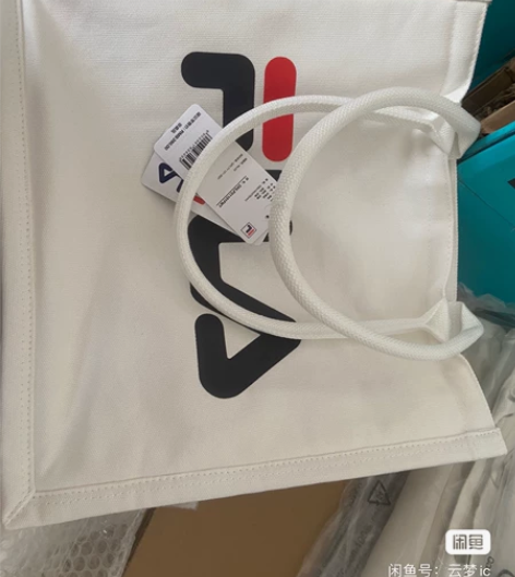 斐乐包，全新带吊牌 正品哦，可提可单肩背，...