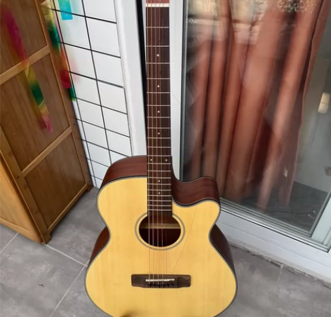 几乎全新hilight箱琴木吉他，120转...