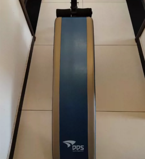 多德士仰卧板，仰卧起坐板。照片实拍，照片上...