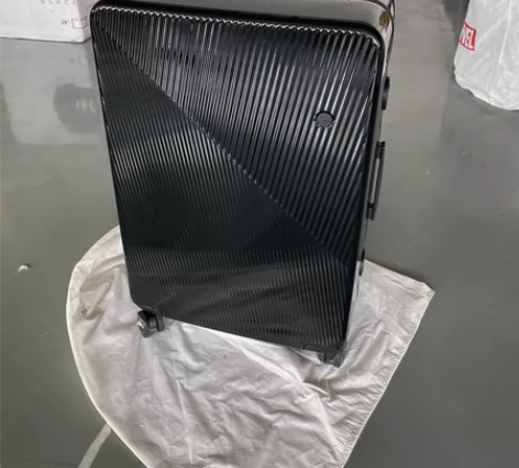 ito行李箱28寸黑色铝框款,486号行李...