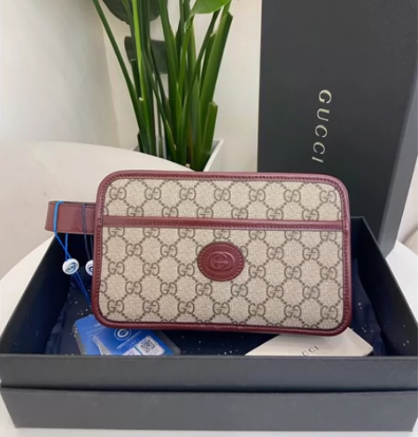 GUCCI 古驰 互扣式双G男士手拿包 尺...