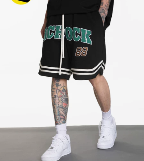 国潮高街刺绣美式短裤女夏季薄款开叉阔腿五分...