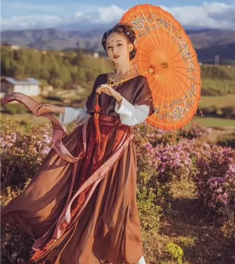 兰若庭汉服 感兴趣的话点“我想要”和我私聊...