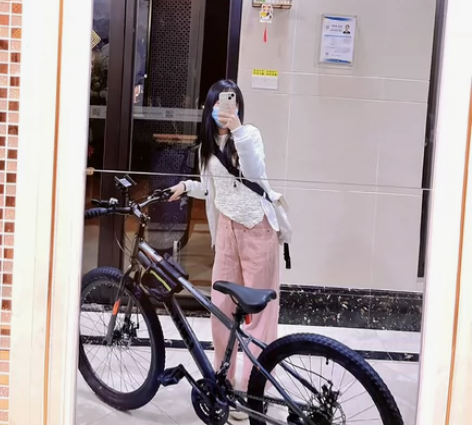 [割肉出了]男朋友给我买的一辆山地自行车，...