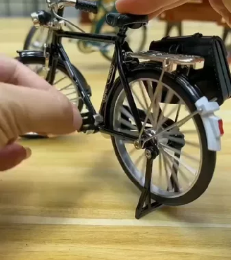 【清仓5.9元】二八大杠自行车模型拼装手动...