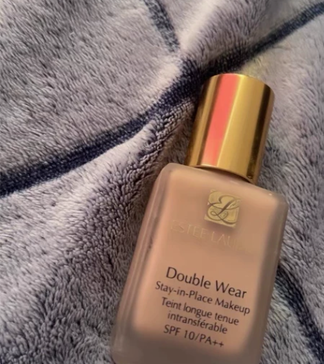 全新雅诗兰黛粉底液 感兴趣的话点“我想要”...