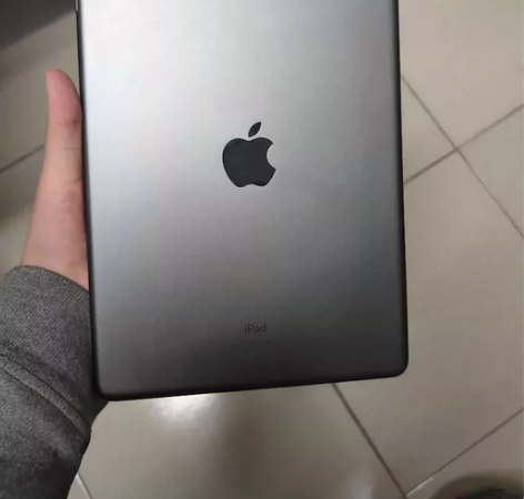 国行iPad9 2021 星空灰，2023...