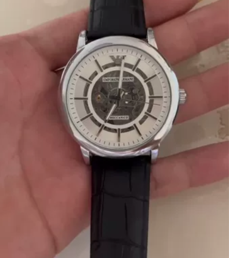 商务精选阿玛尼机械男表，具体型号忘了，全新...