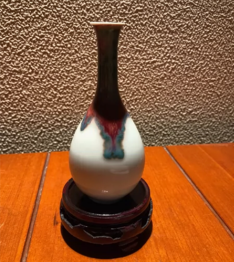 全新景德镇白瓷，小鹅颈瓶 胎体厚，釉色好看...