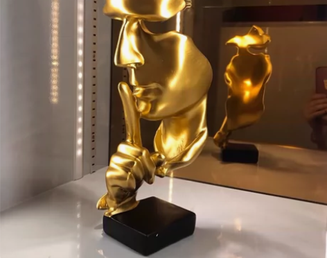 【全新未拆封！】沉默是金客厅桌面酒柜装饰品...