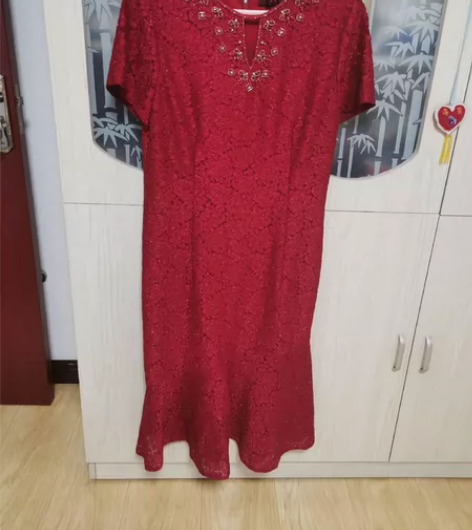 转妈妈在女儿婚宴上穿的优质喜服。现5折转女...