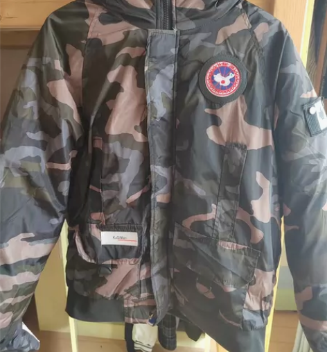 男生迷彩服短外套，夹棉，上身帅气 感兴趣的...