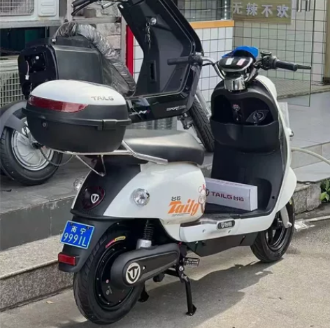 新国标台铃电动车，不需要驾驶证 感兴趣的话...