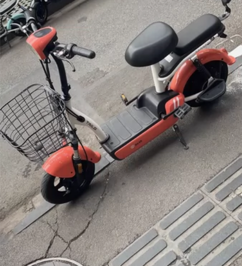 出一辆台铃电动车 车子成色如图电池还在质保...