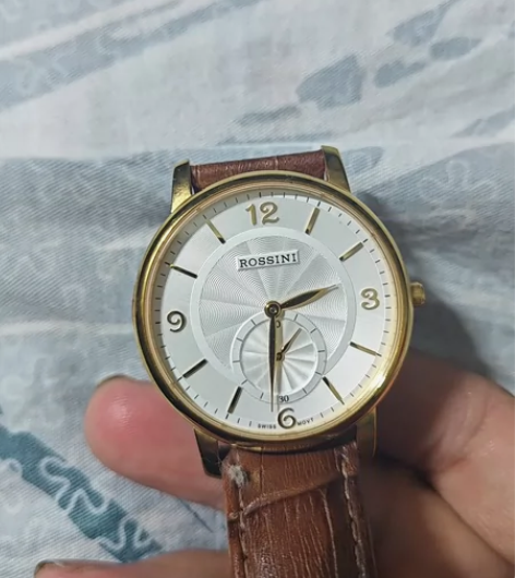 罗西尼手表 没电不走了 感兴趣的话点“我想...