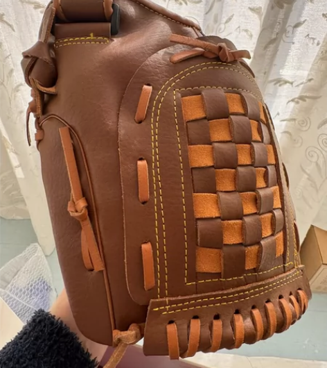 HUGOBOSS 棒球手套 Boss×Ru...