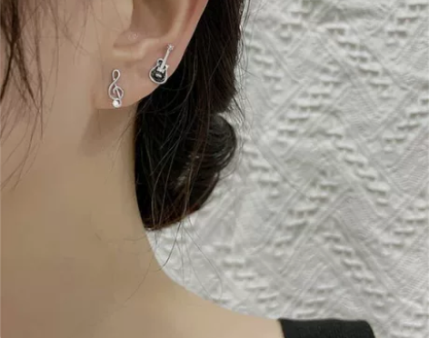 饰品 全新 全场清仓，便宜出售。创意可爱吉...