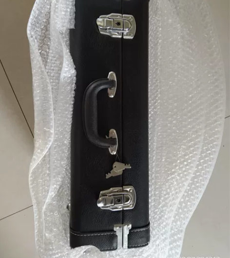 全新未拆封，厂家定制，小号乐器皮箱。买下不...