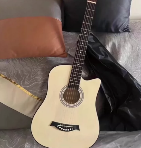 个人二手吉他原价两千多便宜转让!!天猫定制...