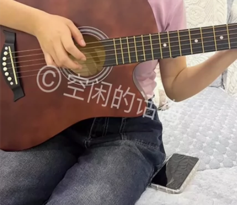 转让全新40寸吉他！毕业了，没心思弹了原价...