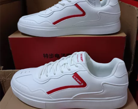 特步 板鞋 白鞋 43码 全新 正品 43...