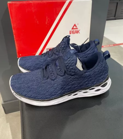 匹克男款运动鞋原价399现在99包邮码/4...