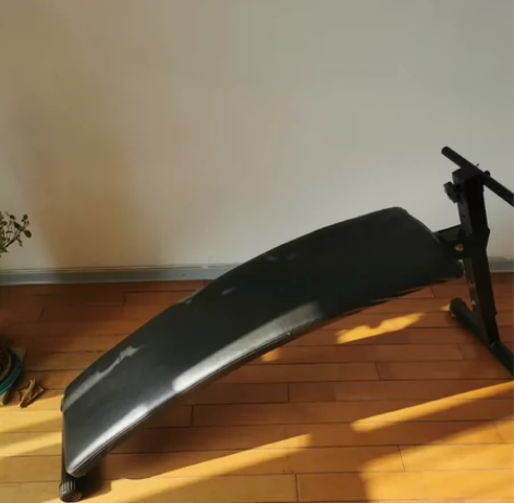 仰卧起坐器，成色八成新， 没怎么用，放家里...