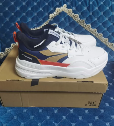 361°男士42码跑鞋全新冬季 全新361...