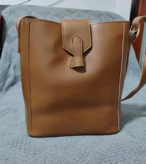 全新  小方包包,水桶包单肩子母包包,毛毡...