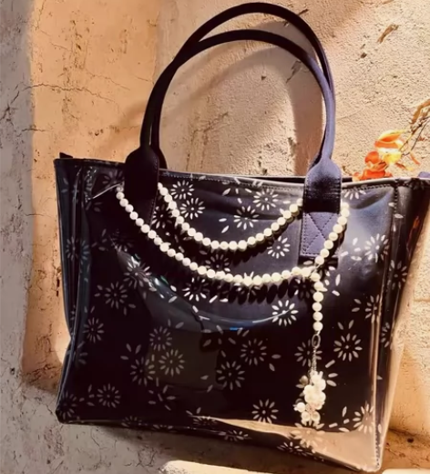 生活在左 蓝印花 包包 配珍珠链 全新正品...