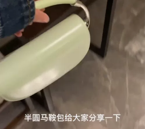 99新气泡绿色包包，60包邮（偏远地区除外...