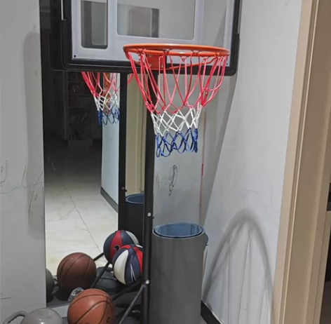 篮球框！新旧如图 ！高度大概1.5米！仅限...