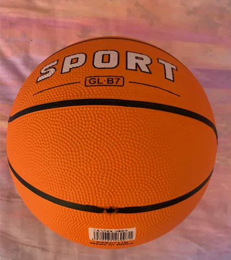 全新篮球，7号直径在75-77之间，需要的...