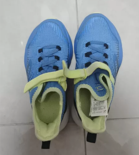 迪卡侬运动鞋，穿了5次以下，几乎全新，北京...