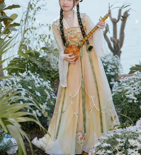 十三余小豆蔻儿[蔡文姬花朝如约-王者荣耀联...