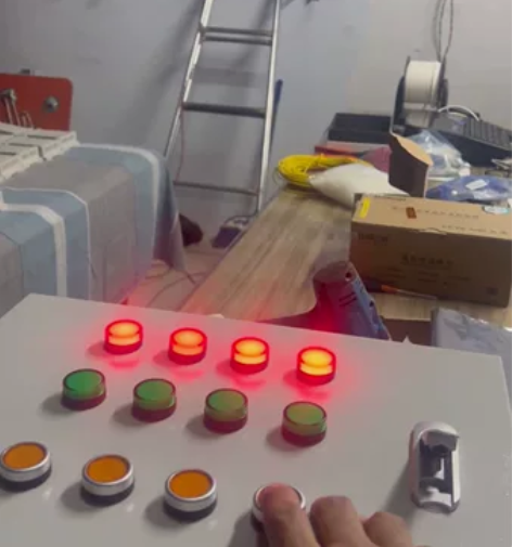 总线制远程控制模块。百台设备一线牵。 感兴...