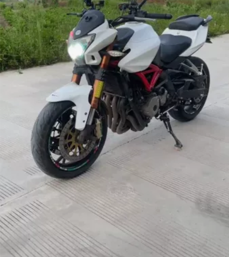 14年出厂贝纳利黄龙600 威爽雷神刚保养...