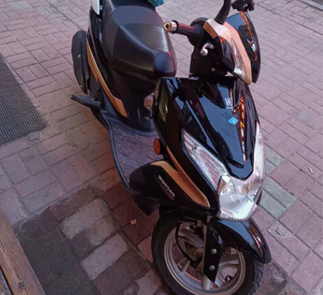 望江铃木摩托车年检保险都有3500 感兴趣...