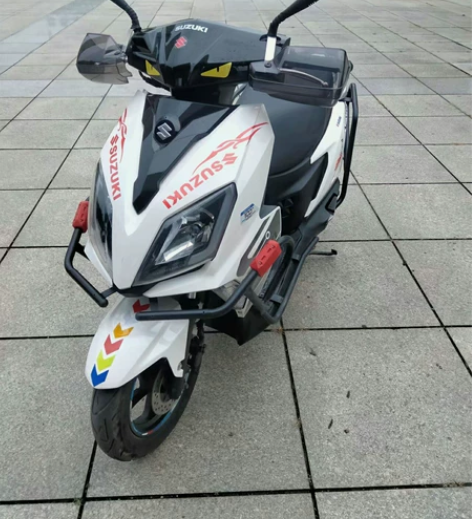 2022年早产铃木uy125电喷摩托车，手...