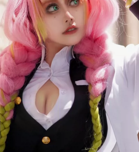 鬼灭之刃甘露寺蜜璃cos服/恋柱 （出租）...