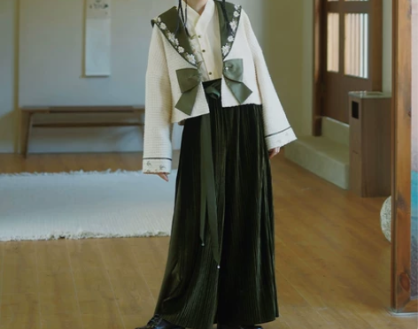 ?徐娇织羽集【小雏菊】外套，XS码，全新，...