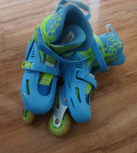 美洲狮轮滑鞋溜冰鞋儿童全套装男童女童初学者...