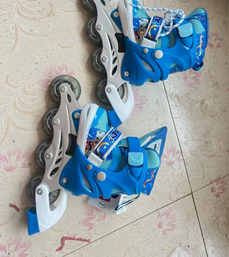 迪士尼米奇系列旱冰鞋。27~30?。17....