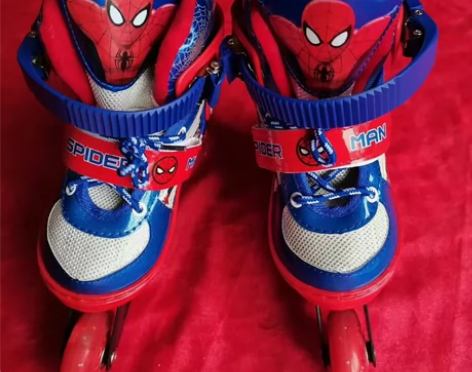 迪士尼男女儿童溜冰鞋，男女初学者直排轮滑鞋...