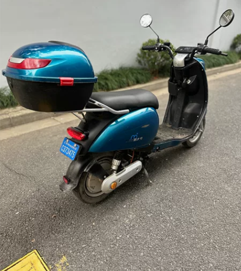 出一辆高配版本新大洲电动车，星恒24ah锂...