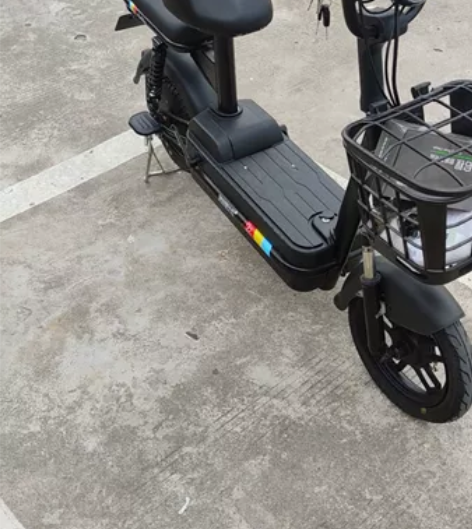 999买的没有骑700买不包邮，电话157...