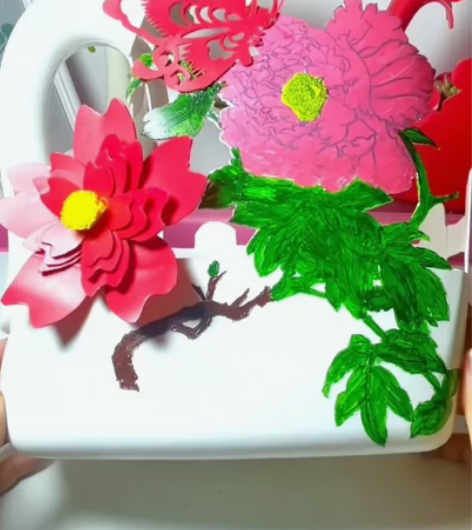 环保花瓶 变废为宝，纯手工雕刻，材质洗衣液...