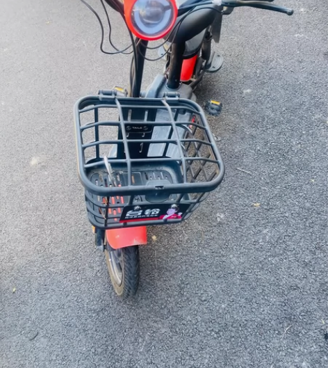 台铃电动车,2021年底的车子!除去口罩封...